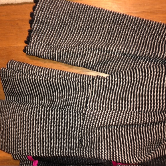 Black and white peplum blazer - Picture 4 of 4